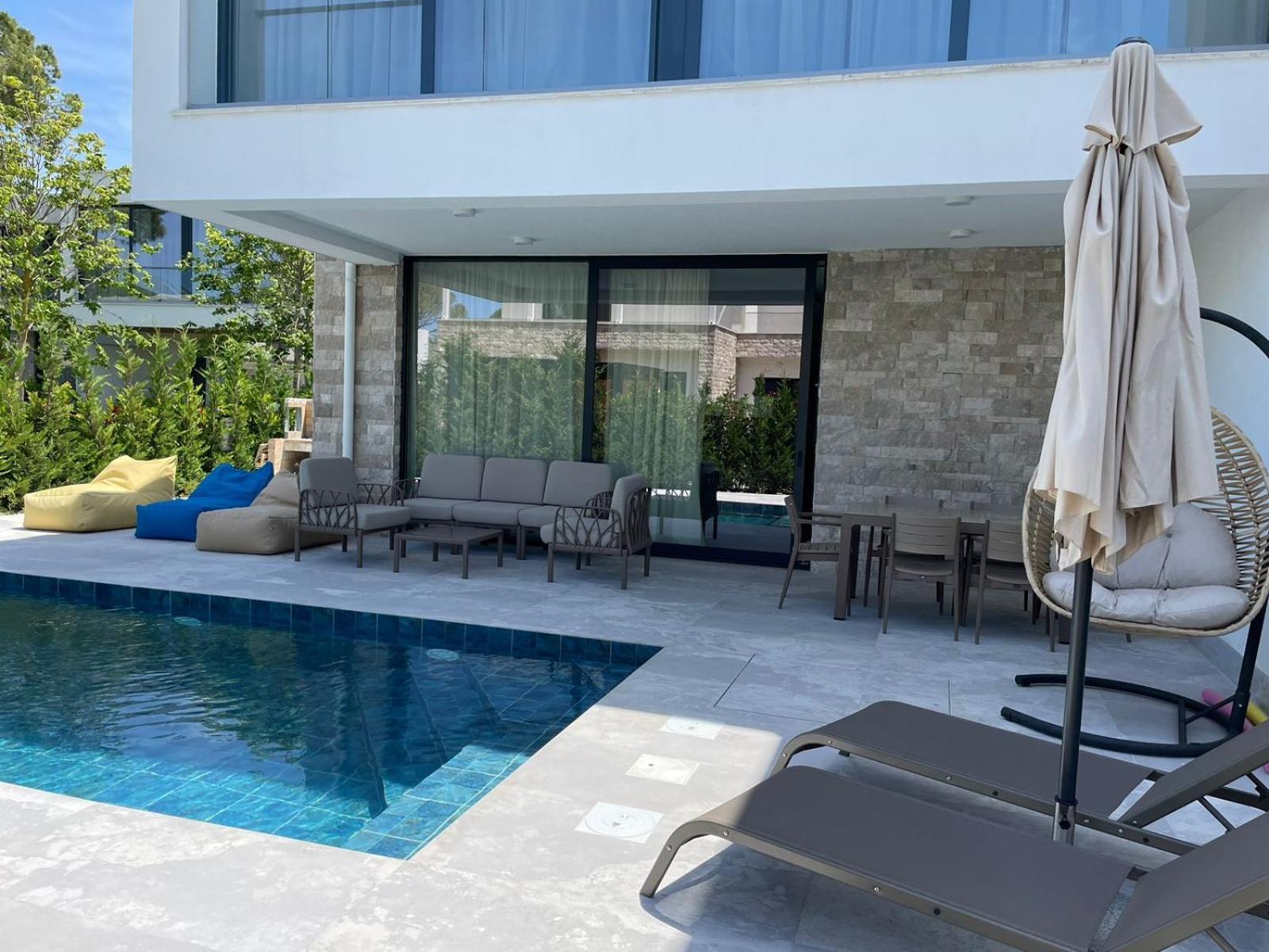 Villa 7 Sanpietro Durrës