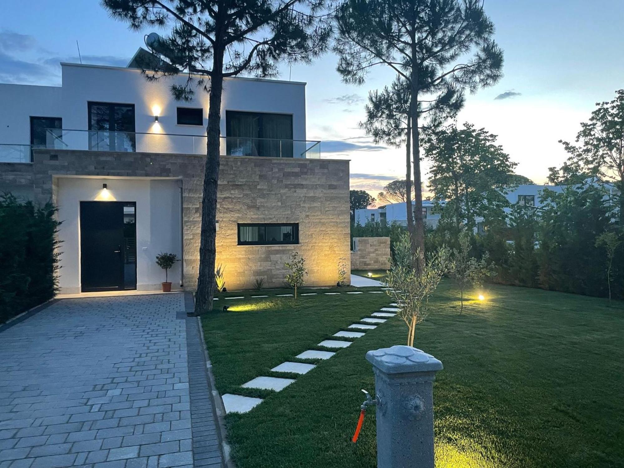 Villa 7 Sanpietro Durrës